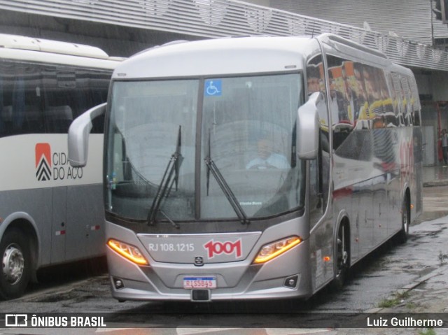 Auto Viação 1001 RJ 108.1215 na cidade de Rio de Janeiro, Rio de Janeiro, Brasil, por Luiz Guilherme. ID da foto: 9613196.