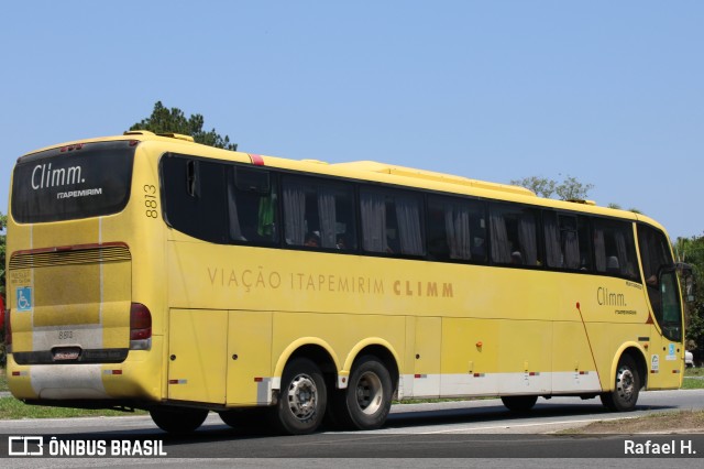 Viação Itapemirim 8813 na cidade de Barra do Piraí, Rio de Janeiro, Brasil, por Rafael H.. ID da foto: 9647976.