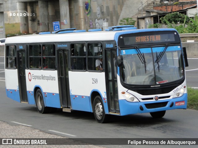 Expresso Metropolitano Transportes 2549 na cidade de Salvador, Bahia, Brasil, por Felipe Pessoa de Albuquerque. ID da foto: 9647916.