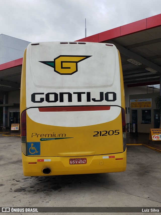 Empresa Gontijo de Transportes 21205 na cidade de São Sebastião da Bela Vista, Minas Gerais, Brasil, por Luiz Silva. Número da foto: #9646246.