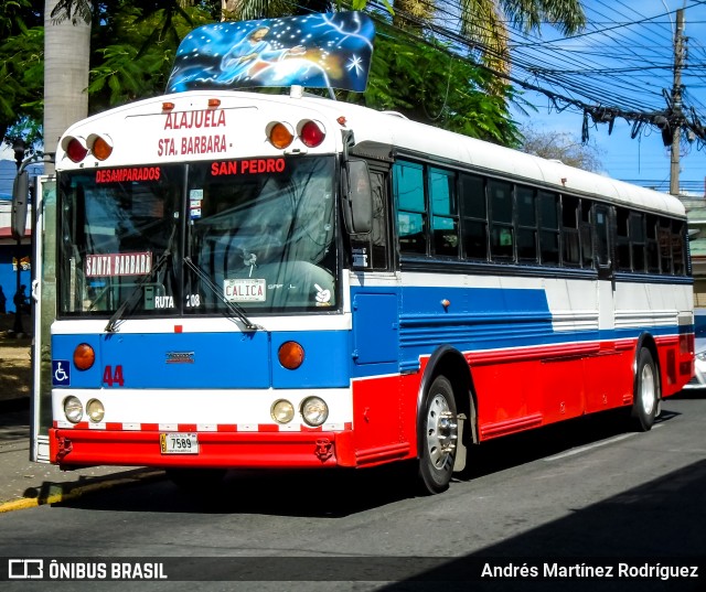 Alpizar 44 na cidade de Alajuela, Alajuela, Costa Rica, por Andrés Martínez Rodríguez. Número da foto: #9651027.