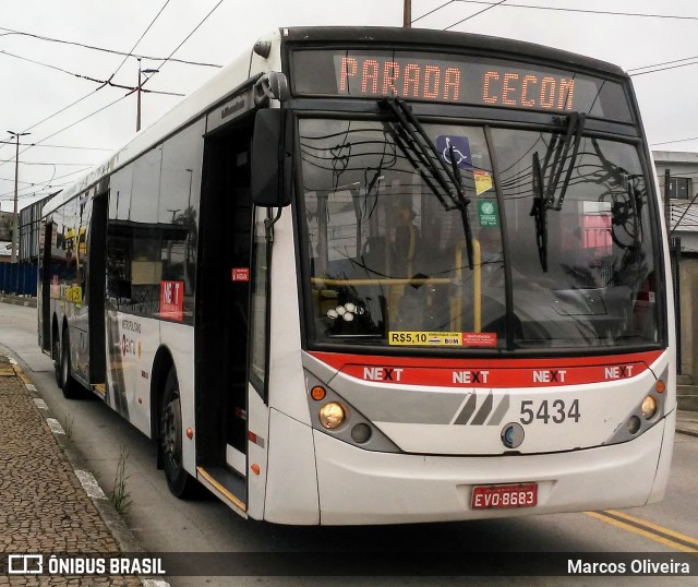 Next Mobilidade - ABC Sistema de Transporte 5434 na cidade de Diadema, São Paulo, Brasil, por Marcos Oliveira. ID da foto: 9651837.