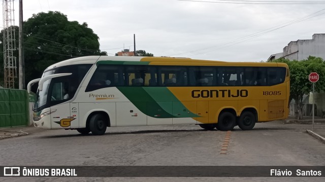 Empresa Gontijo de Transportes 18085 na cidade de Cruz das Almas, Bahia, Brasil, por Flávio  Santos. ID da foto: 9649482.