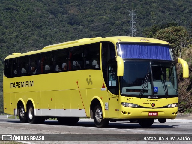 Viação Itapemirim 8911 na cidade de Petrópolis, Rio de Janeiro, Brasil, por Rafael da Silva Xarão. ID da foto: 9654398.