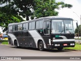 Ônibus Particulares 1054 na cidade de Londrina, Paraná, Brasil, por Almir Alves. Número da foto: #:id.