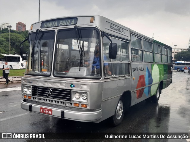 Viação Santa Paula 1979 na cidade de São Paulo, São Paulo, Brasil, por Guilherme Lucas Martins De Assunção. ID da foto: 9655935.