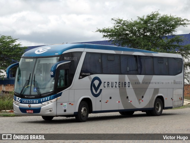 Viação Cruzeiro 6031 na cidade de Caruaru, Pernambuco, Brasil, por Victor Hugo. Número da foto: #9654894.