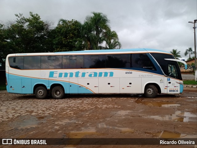 Emtram 4950 na cidade de Correntina, Bahia, Brasil, por Ricardo Oliveira. Número da foto: #9655832.