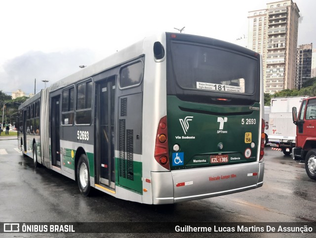 Via Sudeste Transportes S.A. 5 2693 na cidade de São Paulo, São Paulo, Brasil, por Guilherme Lucas Martins De Assunção. ID da foto: 9659257.