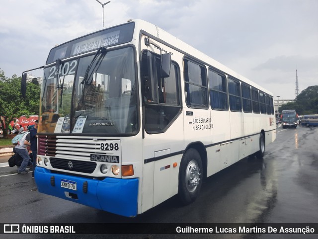 Ônibus Particulares 8298 na cidade de São Paulo, São Paulo, Brasil, por Guilherme Lucas Martins De Assunção. Número da foto: #9659340.