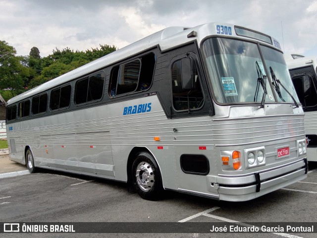 Brabus Transportes e Locadora de Veículos 9300 na cidade de São Paulo, São Paulo, Brasil, por José Eduardo Garcia Pontual. Número da foto: #9657387.