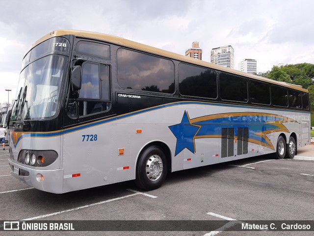 Ônibus Particulares 7728 na cidade de São Paulo, São Paulo, Brasil, por Mateus C.  Cardoso. Número da foto: #9665871.