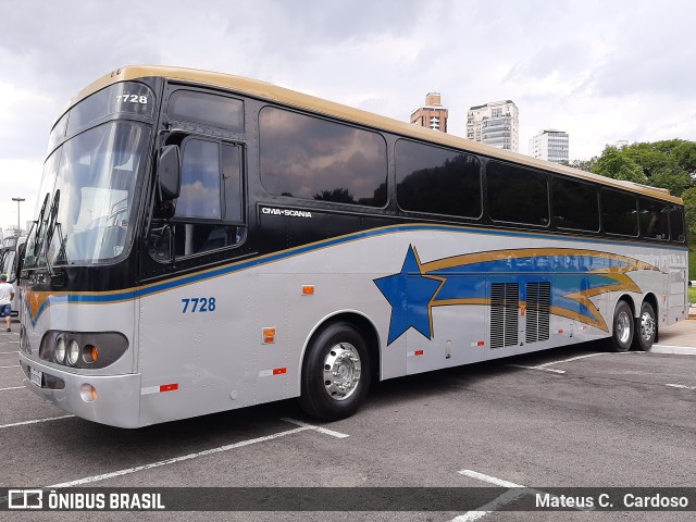 Ônibus Particulares 7728 na cidade de São Paulo, São Paulo, Brasil, por Mateus C.  Cardoso. ID da foto: 9665871.