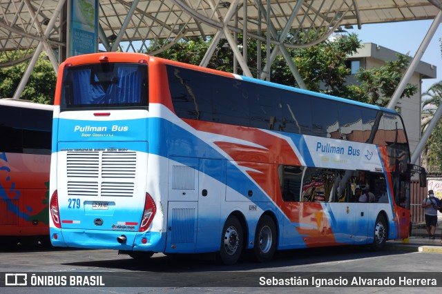 Pullman Bus 279 na cidade de Santiago, Santiago, Metropolitana de Santiago, Chile, por Sebastián Ignacio Alvarado Herrera. Número da foto: #9665002.
