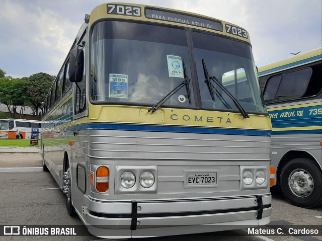 Ônibus Particulares 7023 na cidade de São Paulo, São Paulo, Brasil, por Mateus C.  Cardoso. ID da foto: 9665734.