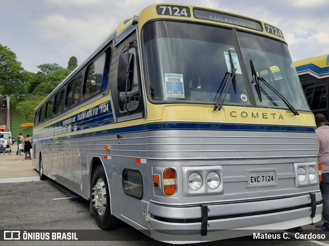Ônibus Particulares 7124 na cidade de São Paulo, São Paulo, Brasil, por Mateus C.  Cardoso. Número da foto: #9665817.