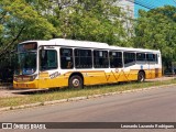Companhia Carris Porto-Alegrense 0766 na cidade de Porto Alegre, Rio Grande do Sul, Brasil, por Leonardo Lazaroto Rodrigues. Número da foto: #:id.
