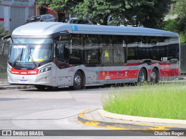 Express Transportes Urbanos Ltda 4 8999 na cidade de São Paulo, São Paulo, Brasil, por Charles Roger. Número da foto: #9669906.