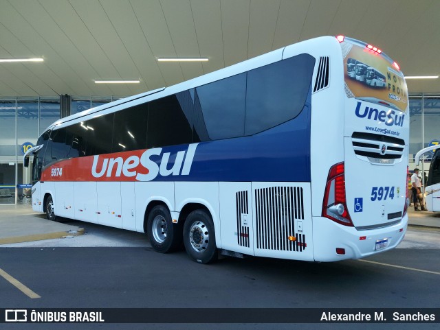 Unesul de Transportes 5974 na cidade de Francisco Beltrão, Paraná, Brasil, por Alexandre M.  Sanches. ID da foto: 9619192.