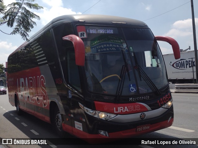 Lirabus 14054 na cidade de São Paulo, São Paulo, Brasil, por Rafael Lopes de Oliveira. Número da foto: #9616526.