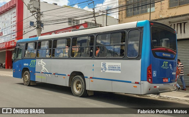 ATT - Atlântico Transportes e Turismo - Vitória da Conquista 1810 na cidade de Vitória da Conquista, Bahia, Brasil, por Fabrício Portella Matos. Número da foto: #9673746.