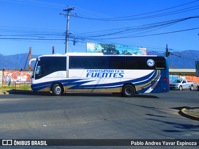 Transportes Fuentes FWJK47 na cidade de Rancagua, Cachapoal, Libertador General Bernardo O'Higgins, Chile, por Pablo Andres Yavar Espinoza. ID da foto: 9674859.