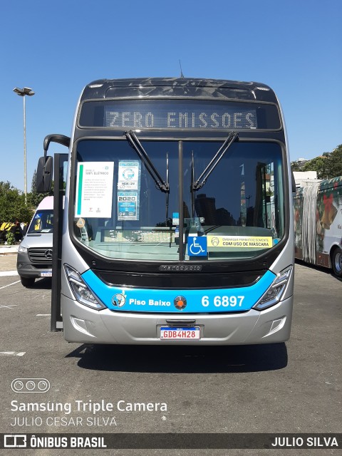 Transwolff Transportes e Turismo 6 6897 na cidade de São Paulo, São Paulo, Brasil, por JULIO SILVA. ID da foto: 9681771.