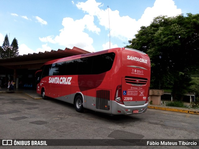 Viação Santa Cruz 23919 na cidade de Três Corações, Minas Gerais, Brasil, por Fábio Mateus Tibúrcio. ID da foto: 9682069.