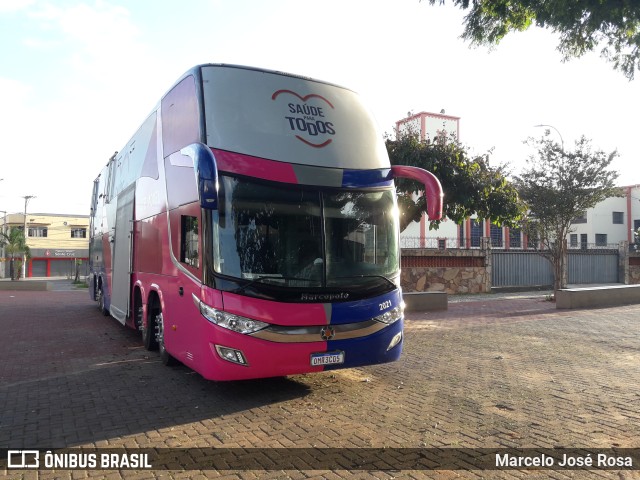 Ônibus Particulares 2021 na cidade de São João del Rei, Minas Gerais, Brasil, por Marcelo José Rosa. Número da foto: #9682609.