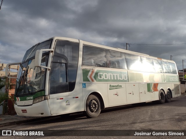 Empresa Gontijo de Transportes 21030 na cidade de Minas Novas, Minas Gerais, Brasil, por Josimar Gomes Simoes. Número da foto: #9687736.