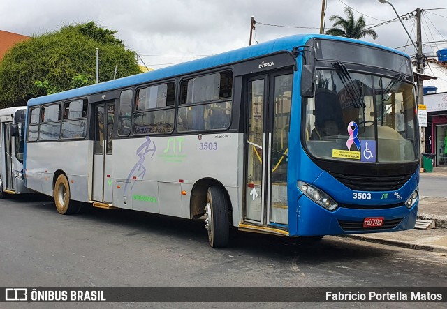 Viação Rosa Vitória da Conquista 3503 na cidade de Vitória da Conquista, Bahia, Brasil, por Fabrício Portella Matos. ID da foto: 9686798.