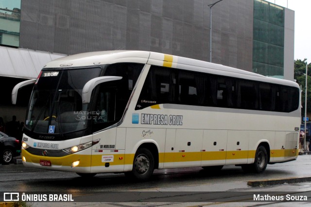 Empresa Cruz 49304 na cidade de Rio de Janeiro, Rio de Janeiro, Brasil, por Matheus Souza. Número da foto: #9691272.