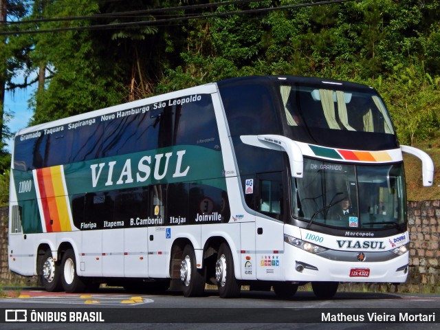 Viasul - Auto Viação Venâncio Aires 11000 na cidade de Joinville, Santa Catarina, Brasil, por Matheus Vieira Mortari. Número da foto: #9692246.