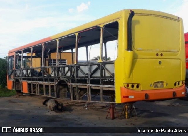 Sucata e Desmanches Sucata na cidade de Matozinhos, Minas Gerais, Brasil, por Vicente de Paulo Alves. ID da foto: 9693131.