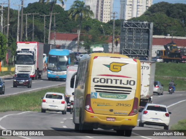 Empresa Gontijo de Transportes 21450 na cidade de Jaboatão dos Guararapes, Pernambuco, Brasil, por Jonathan Silva. ID da foto: 9694505.