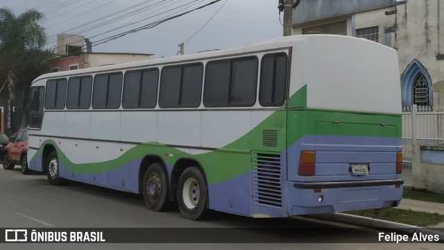 Ônibus Particulares 4122 na cidade de Pelotas, Rio Grande do Sul, Brasil, por Felipe Alves. Número da foto: #9696037.