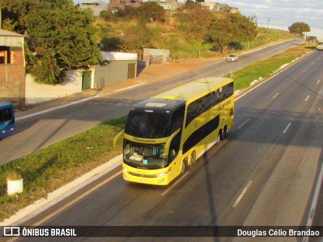 Viação Itapemirim 17033 na cidade de Belo Horizonte, Minas Gerais, Brasil, por Douglas Célio Brandao. Número da foto: #9696795.