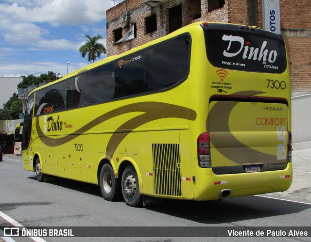 Dinho Turismo 7300 na cidade de Aparecida, São Paulo, Brasil, por Vicente de Paulo Alves. ID da foto: 9699068.