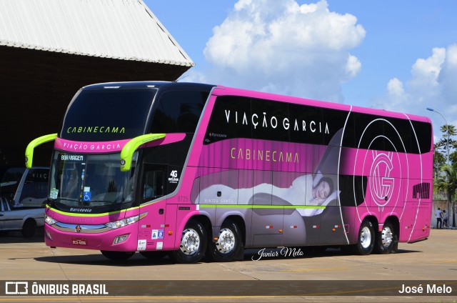Viação Garcia 8725 na cidade de Maringá, Paraná, Brasil, por José Melo. Número da foto: #9700897.
