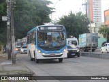 Transportadora Globo 765 na cidade de Recife, Pernambuco, Brasil, por Jonathan Silva. Número da foto: #:id.