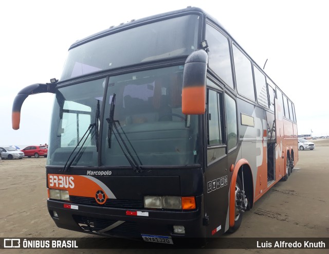 Motorhomes BRBUS na cidade de Rio Grande, Rio Grande do Sul, Brasil, por Luis Alfredo Knuth. Número da foto: #9619961.