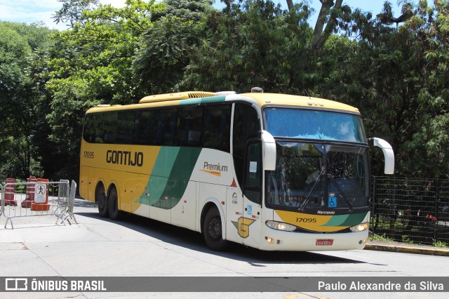 Empresa Gontijo de Transportes 17095 na cidade de São Paulo, São Paulo, Brasil, por Paulo Alexandre da Silva. ID da foto: 9707388.