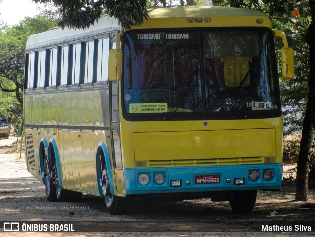 Ônibus Particulares 5860 na cidade de Olinda, Pernambuco, Brasil, por Matheus Silva. Número da foto: #9705286.