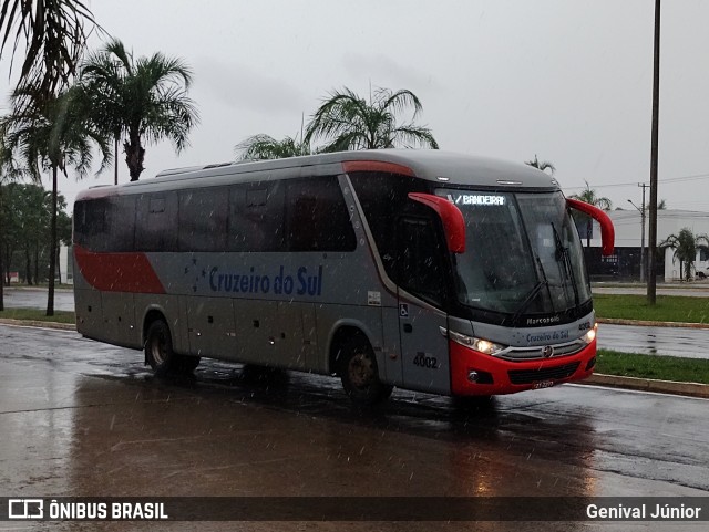 Cruzeiro do Sul Transportes 4002 na cidade de Campo Grande, Mato Grosso do Sul, Brasil, por Genival Júnior. Número da foto: #9704979.