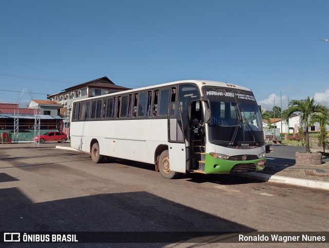 Ônibus Particulares 8117 na cidade de Viseu, Pará, Brasil, por Ronaldo Wagner Nunes. Número da foto: #9704417.