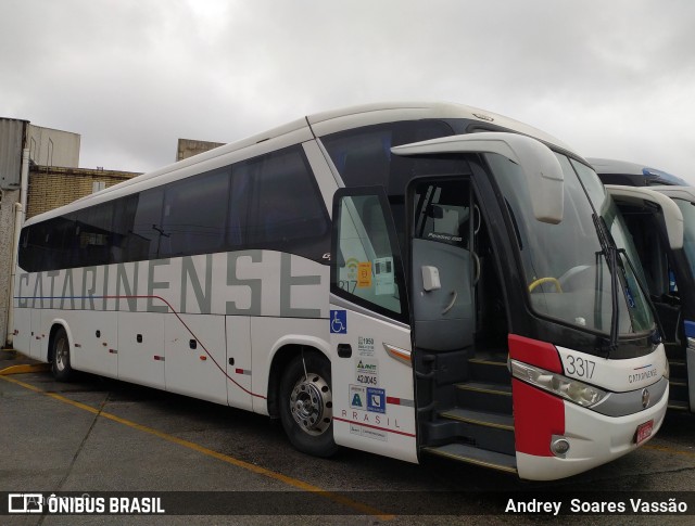 Auto Viação Catarinense 3317 na cidade de Curitiba, Paraná, Brasil, por Andrey  Soares Vassão. Número da foto: #9710636.