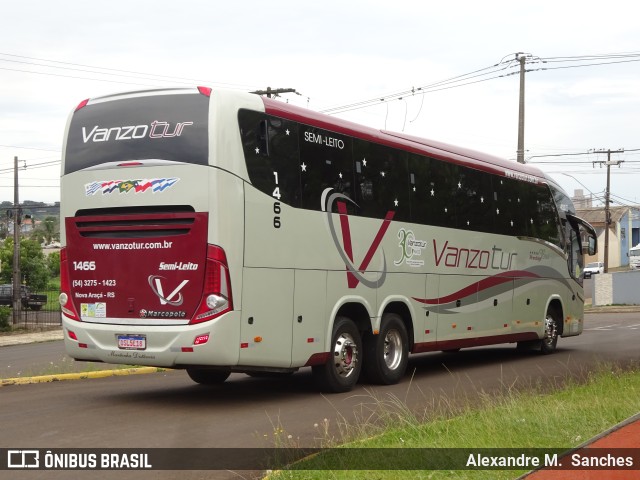 Vanzo Tur 1466 na cidade de Palmas, Paraná, Brasil, por Alexandre M.  Sanches. Número da foto: #9625678.