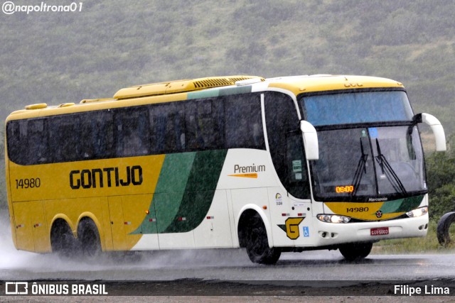 Empresa Gontijo de Transportes 14980 na cidade de Manoel Vitorino, Bahia, Brasil, por Filipe Lima. ID da foto: 9625623.