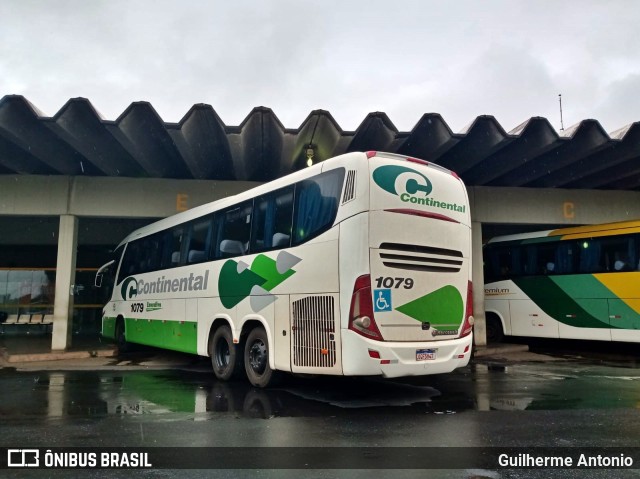 Viação Continental de Transportes 1079 na cidade de Araxá, Minas Gerais, Brasil, por Guilherme Antonio. Número da foto: #9623443.