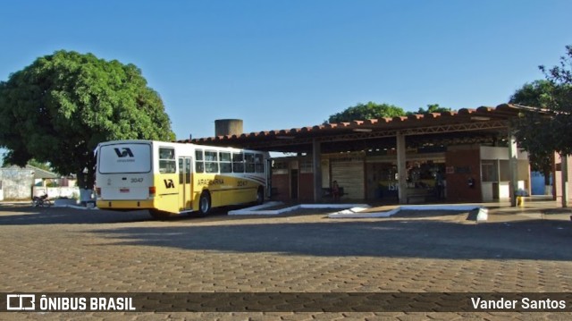 Viação Araguarina 3047 na cidade de Abadiânia, Goiás, Brasil, por Vander Santos. Número da foto: #9630826.